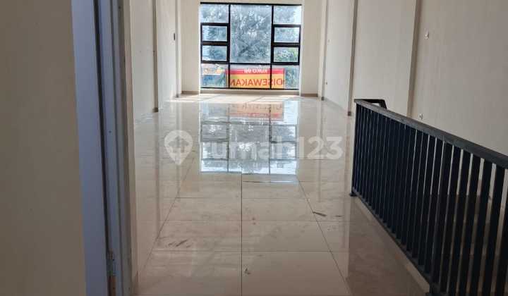 Three-Story Shop House in Pandu Raya, Bogor City 2