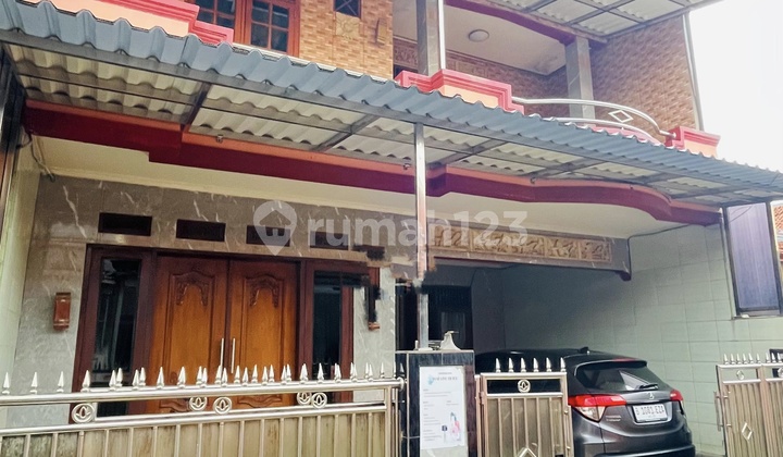 Rumah Dua Lantai di Tengah Kota Bogor 2