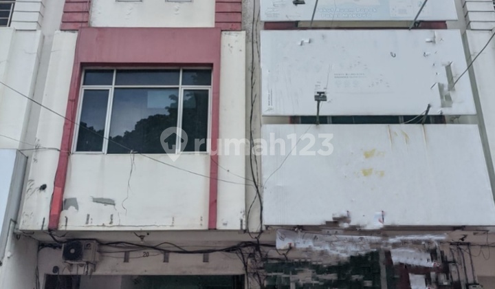 Twin Row House For Rent, One Unit Available In Ciluar 1