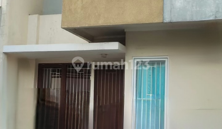 Disewakan harga murah rumah 2 lantai full furnished lokasi strategis premier park2 modernland tangerang