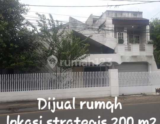 Dijual Rumah Pinggir Jalan Harga Murah Banget Tangerang