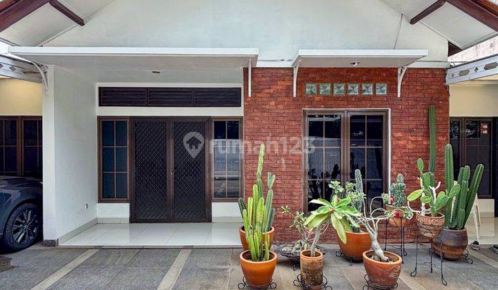 Rumah Ciragil 2 Lantai Bagus Unfurnished SHM di Kebayoran Baru, Jakarta Selatan 1