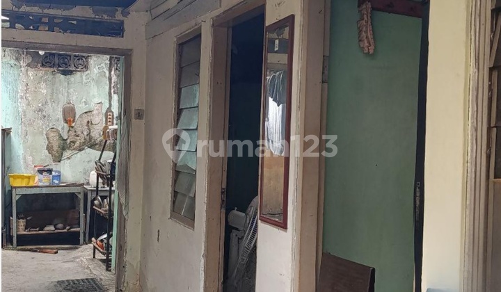 Rumah Potensial Butuh Sentuhan Renovasi, Lokasi Strategis di Daerah Banyumanik Semarang 2