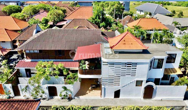 1 Bangunan dengan 7 Apartemen di Berawa