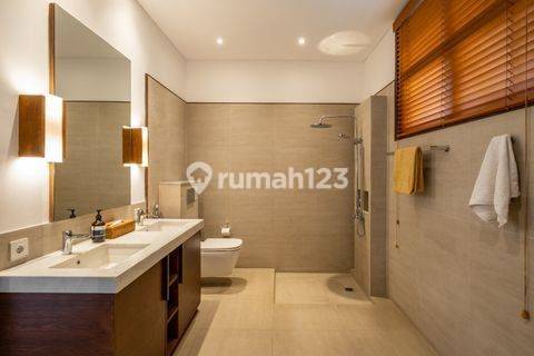 Sewa Bulanan 6 Kamar Tidur di Umalas 2