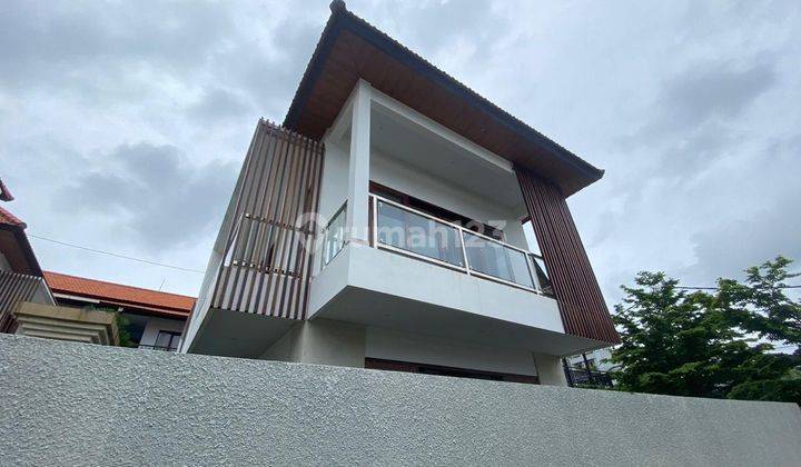 Rumah Jenis Villa Di Shortcut Canggu - Dekat Pantai  1