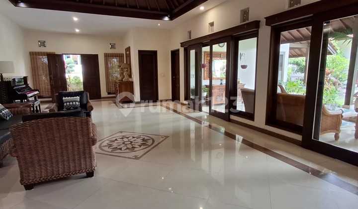For rent 3+1 bedroom villa in Taman Bali Nusa Dua Bali