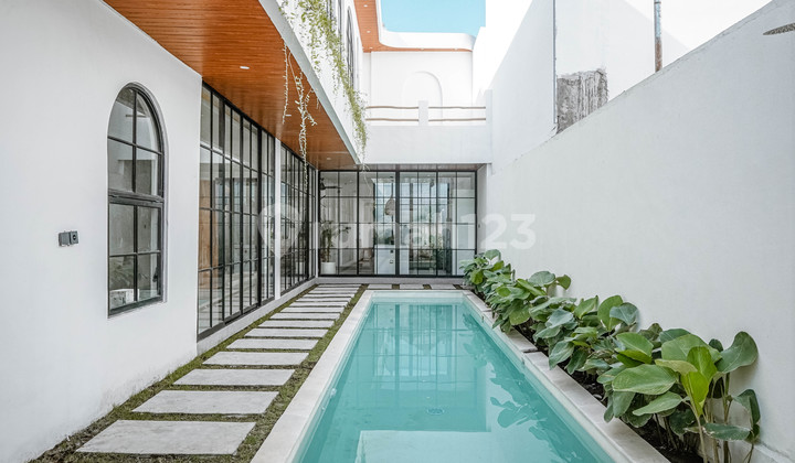 BRAND NEW MEDITERRANEAN DESIGN 3BR Tumbak Bayuh, Cepaka