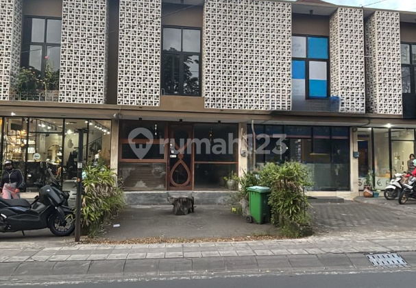 For Rent 2-Story Shop House in Busy and Prime Area of Canggu Tibubeneng 2