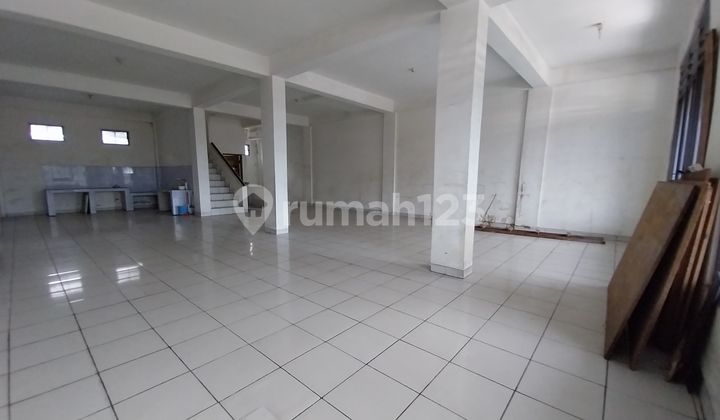 For Rent: 3-Story Shophouse in Cokrominoto, North Denpasar For Rent: 3-Story Shophouse in Cokrominoto, North Denpasar