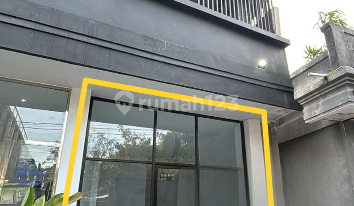 For Rent 1-Story Shop House Commercial Area Canggu Near Batu Bolong Beach For Rent 1-Story Shop House Commercial Area Canggu Near Batu Bolong Beach