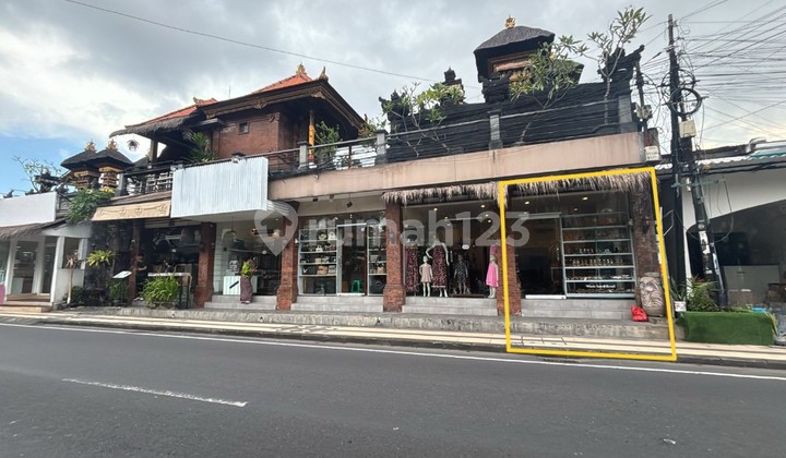 Disewakan Ruko di Area Prime dan Ramai Turis di Seminyak Kuta Disewakan Ruko di Area Prime dan Ramai Turis di Seminyak Kuta