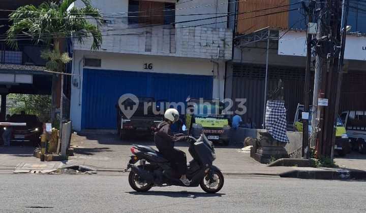 Disewakan Ruko 3 Lantai Dipinggir Jalan Besardi Mahendradata Disewakan Ruko 3 Lantai Dipinggir Jalan Besardi Mahendradata