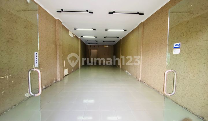 For Rent 3-story shophouse in Imam Bonjol, South Denpasar. For Rent 3-story shophouse in Imam Bonjol, South Denpasar.