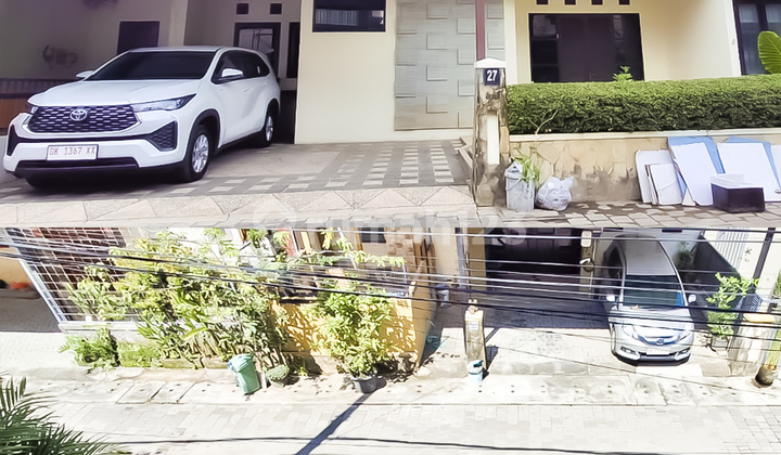 For Sale Modern 4-Bedroom House with Spacious Yard in Densel, Bali 2