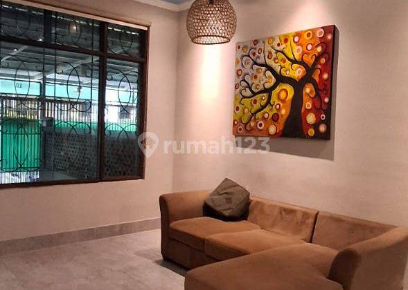 Disewakan Rumah 2 Kamar, Semi Furnished, Sesetan 1