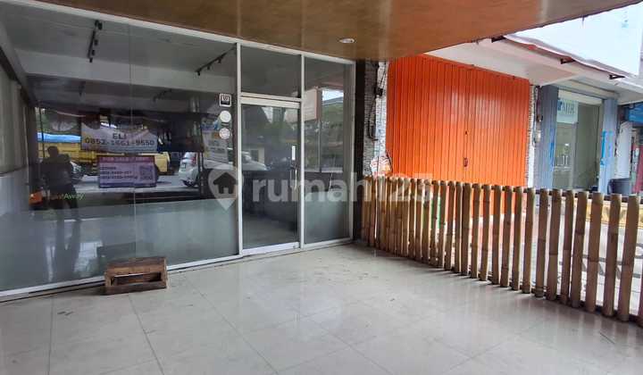 For Rent: 3-story shop house in Dewi Sri, Badung 2