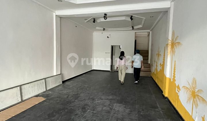 Disewakan Ruko Strategis 2 Lantai di Ubud 2