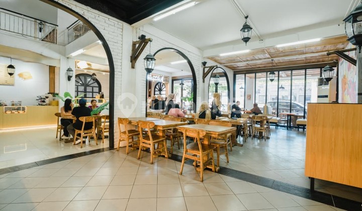 For Rent Large Size 2-Story Shop House in West Denpasar 2