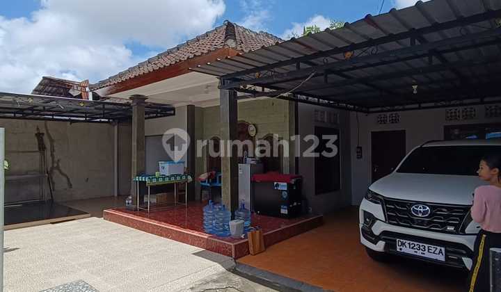 Disewakan Rumah 4 Kamar Tidur di Gunung Catur 1