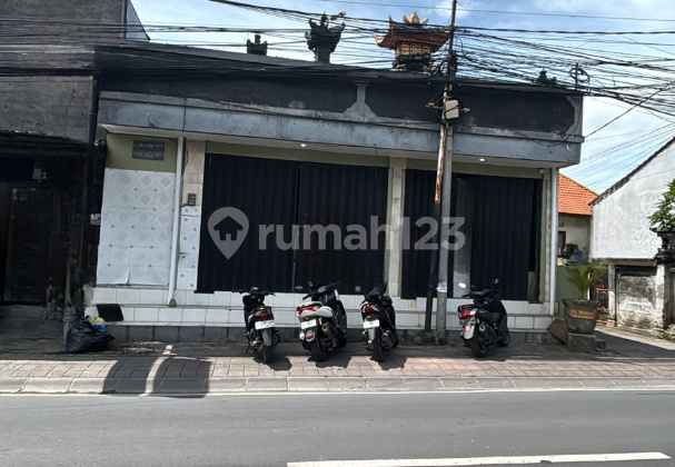 For Rent 1-Story Shop House Strategic Location Near Berawa Canggu Beach 2