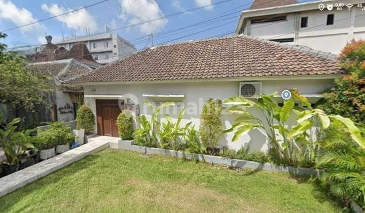 Disewakan Villa 3 Kamar Tidur di Seminyak