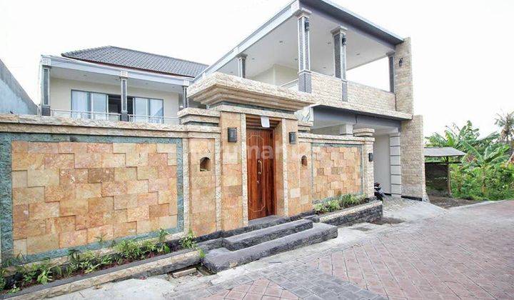 For Rent Villa 4 Bedrooms In Tibubeneng, Badung