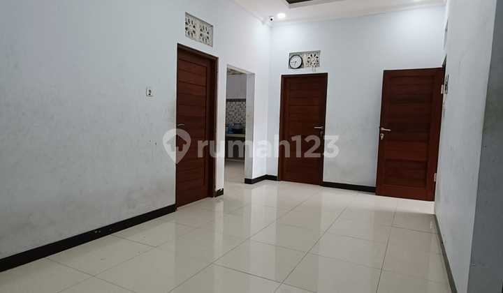 Disewakan Rumah 4 Kamar Tidur di Gunung Catur 2