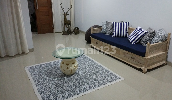 DISewakan & Dijual Rumah mewah 2 Lantai Di Denpasar Barat 2
