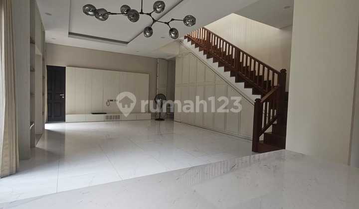 Dijual Rumah Mewah Siap Huni 4 Kamar Tidur di Denpasar Barat. 2