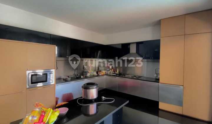 Dijual Rumah Mewah Siap Huni 3 Lantai Full Furnished di Sayap Sukajadi 2