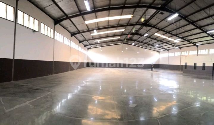 Premium Clean Warehouse In Caringin Premium Clean Warehouse In Caringin