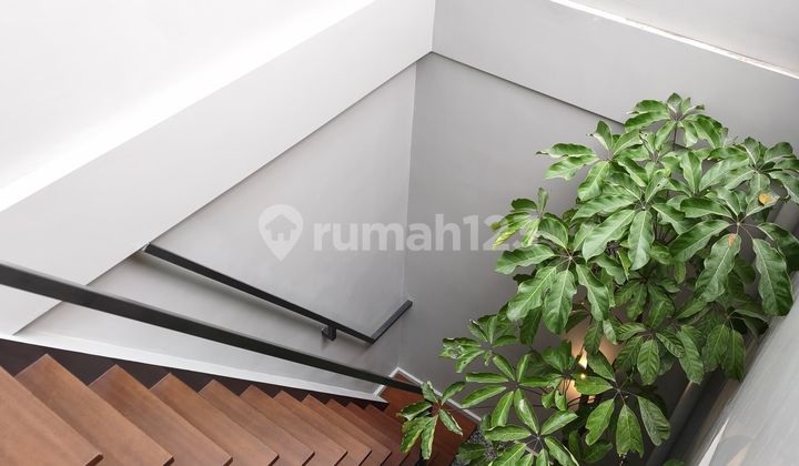 Rumah Siap Huni di Setraduta 2
