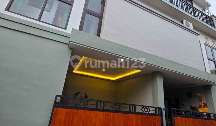 Disewakan Rumah Kosongan Dekat dengan Universitas dan Mall