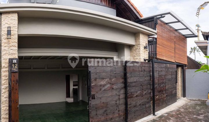 Villa Second Tapi Masih Sangat Bagus Di Kerobokan Dekat Dengan Beach Club Dan Restoran Hits Di Seminyak Dan Canggu