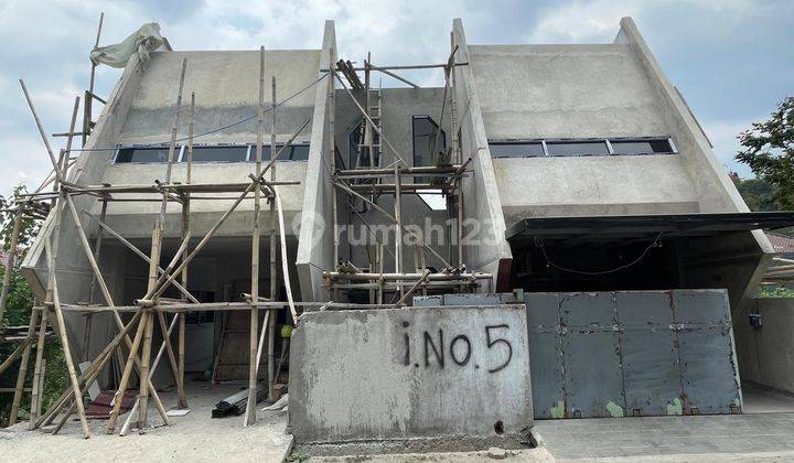 Dijual Rumah Minimalis Modern,bangunan Baru. Daerah Sayap Dago 2