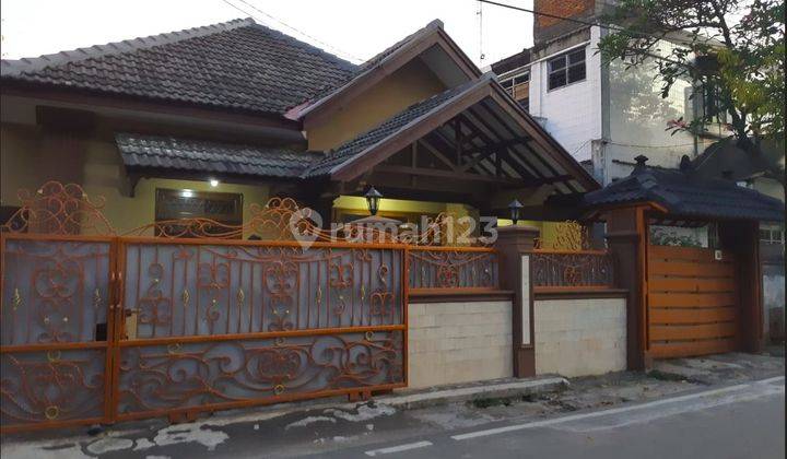 Rumah Nyaman Lokasi Strategis di Pegangsaan, Menteng, Jakarta Pusat 2