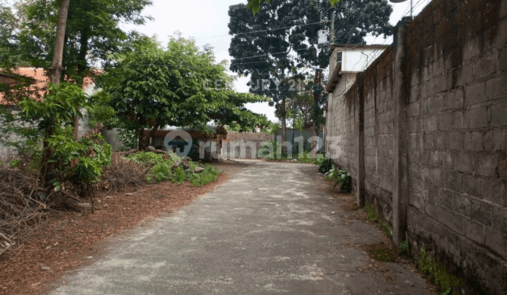 Sebidang Tanah 786m2 Dengan Tiga Muka Di Wedomartani Untuk Usaha Sebidang Tanah 786m2 Dengan Tiga Muka Di Wedomartani Untuk Usaha