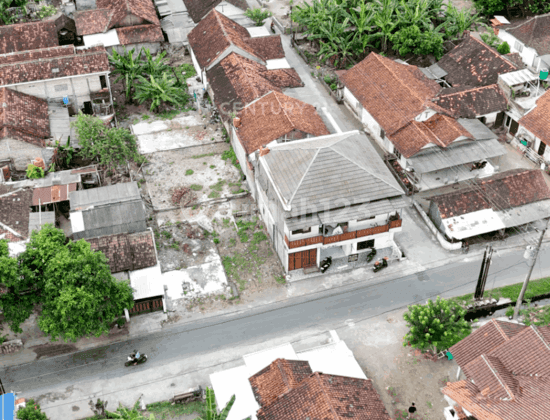 Bangunan Cocok Untuk Rumah Induk Dan Usaha Koskosan Di Prambanan 2