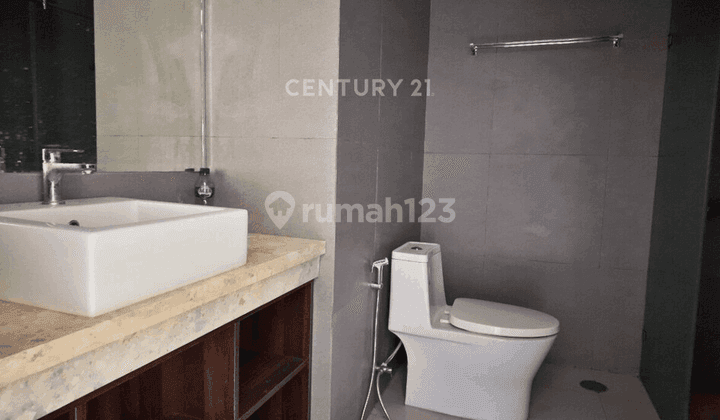 kamar mandi patraland amarta apartemen full furnish