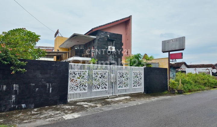 Semi-Furnished Luxury House in Maguwoharjo Suitable for Homestay Semi-Furnished Luxury House in Maguwoharjo Suitable for Homestay