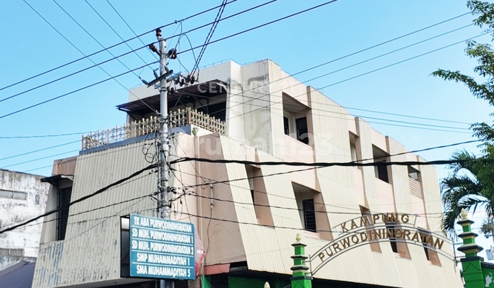 Ruko 3 Lt Jl Kh A Dahlan Cck untuk Toko oleh oleh