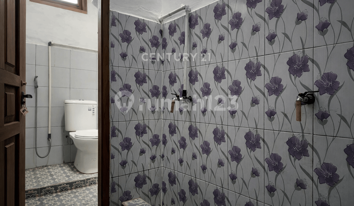 Rumah 2Lt di Dekat Pemda Sleman Cocok untuk Hunian Keluarga 2