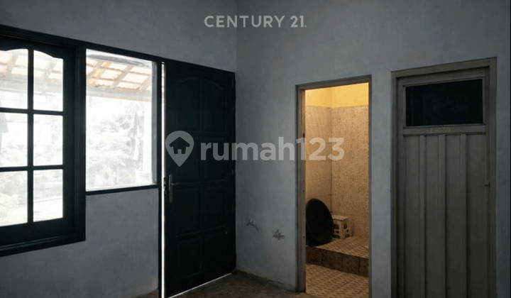 Rumah Huni dan Bisnis di Pinggir Jl Cebongan Selatan Rocket Water 2