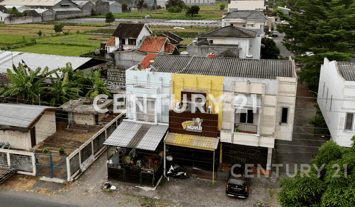 Dijual Ruko Dengan Bangunan 2 Lantai Di Daerah Jambon  1