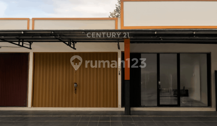 Roadside Shophouse in Kalasan Near Toll Exit Ideal for Business Roadside Shophouse in Kalasan Near Toll Exit Ideal for Business