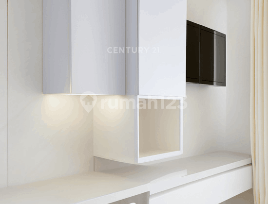 Free to Come and Go When This Apartment is Only 5 Minutes from UGM