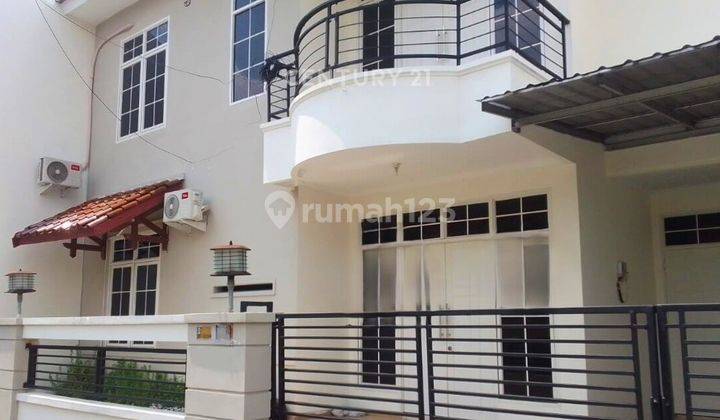 Rumah 2 Lantai Hanya 400 M Ke Superindo Jakal Semi Furnish 1