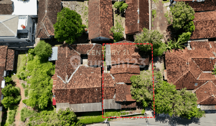 Tanah LT 310 M2 Bonus Bangunan Hoek Dekat TK Tunas Harapan Jambon