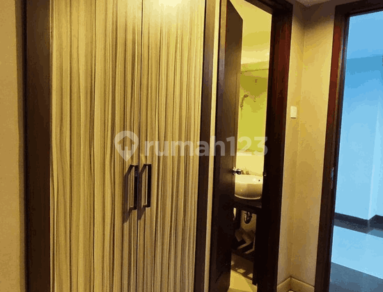 Fully Furnished Studio Apartment 10th Floor in Mataram City